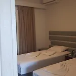 Ola Kala And Apartament Vlikhón