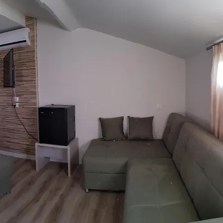 Ola Kala And Vlikhón