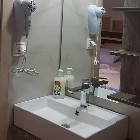 Ola Kala And Appartement