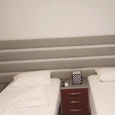 Ola Kala And * Vlikhón