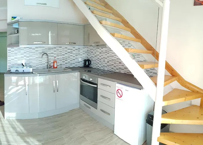 Apartment Ola Kala And